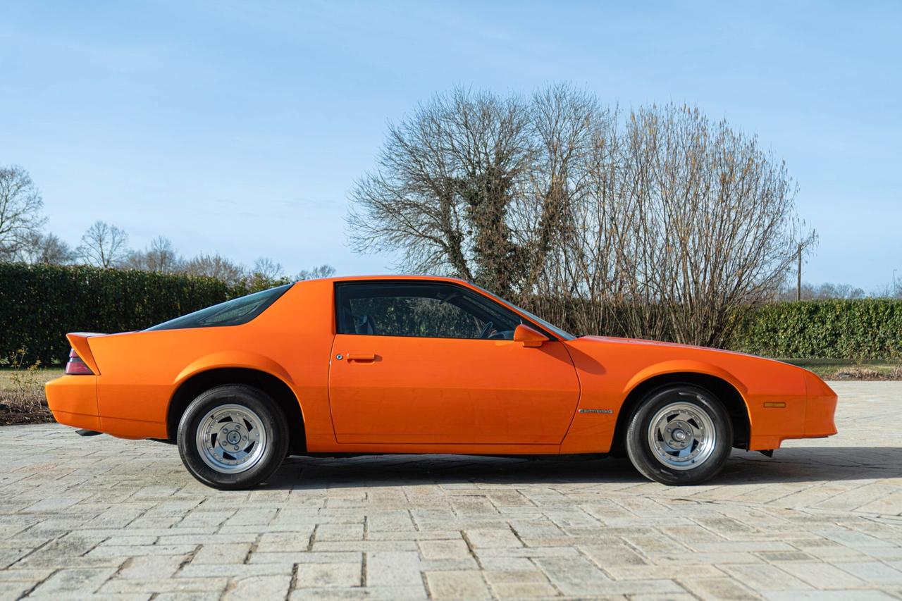 Chevrolet Camaro III Z28 5.0 V8 - CHE00021