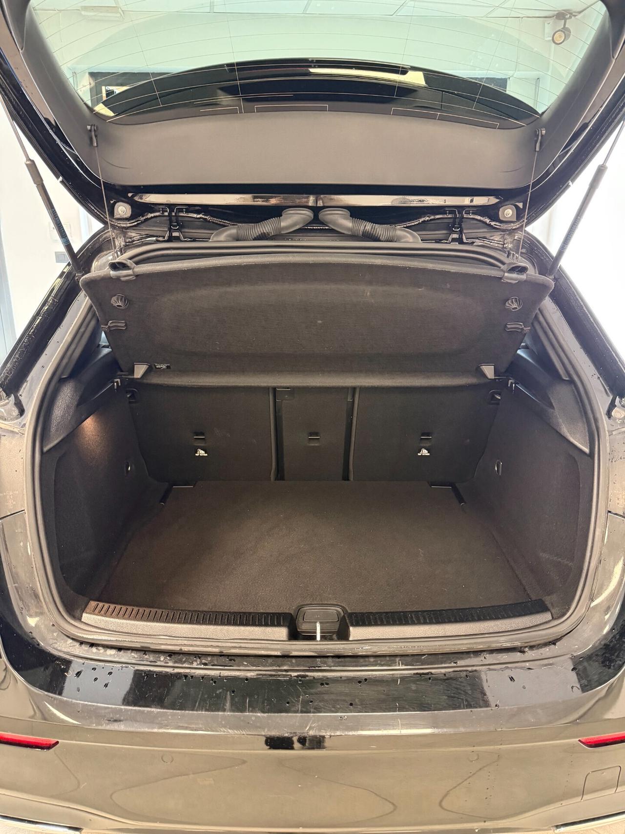 Mercedes-benz A 180 Automatic AMG Line Advanced Plus