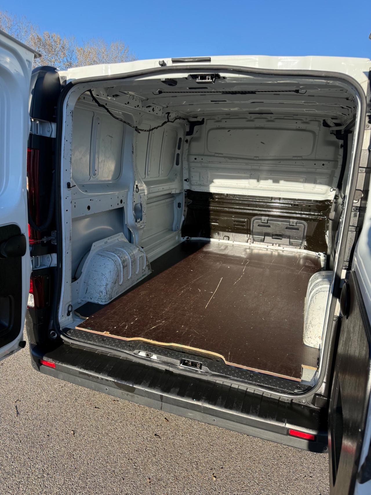 Renault Trafic T27 1.6 dCi 120CV PC-TN S&S*Navi*Bluetooth*Camera