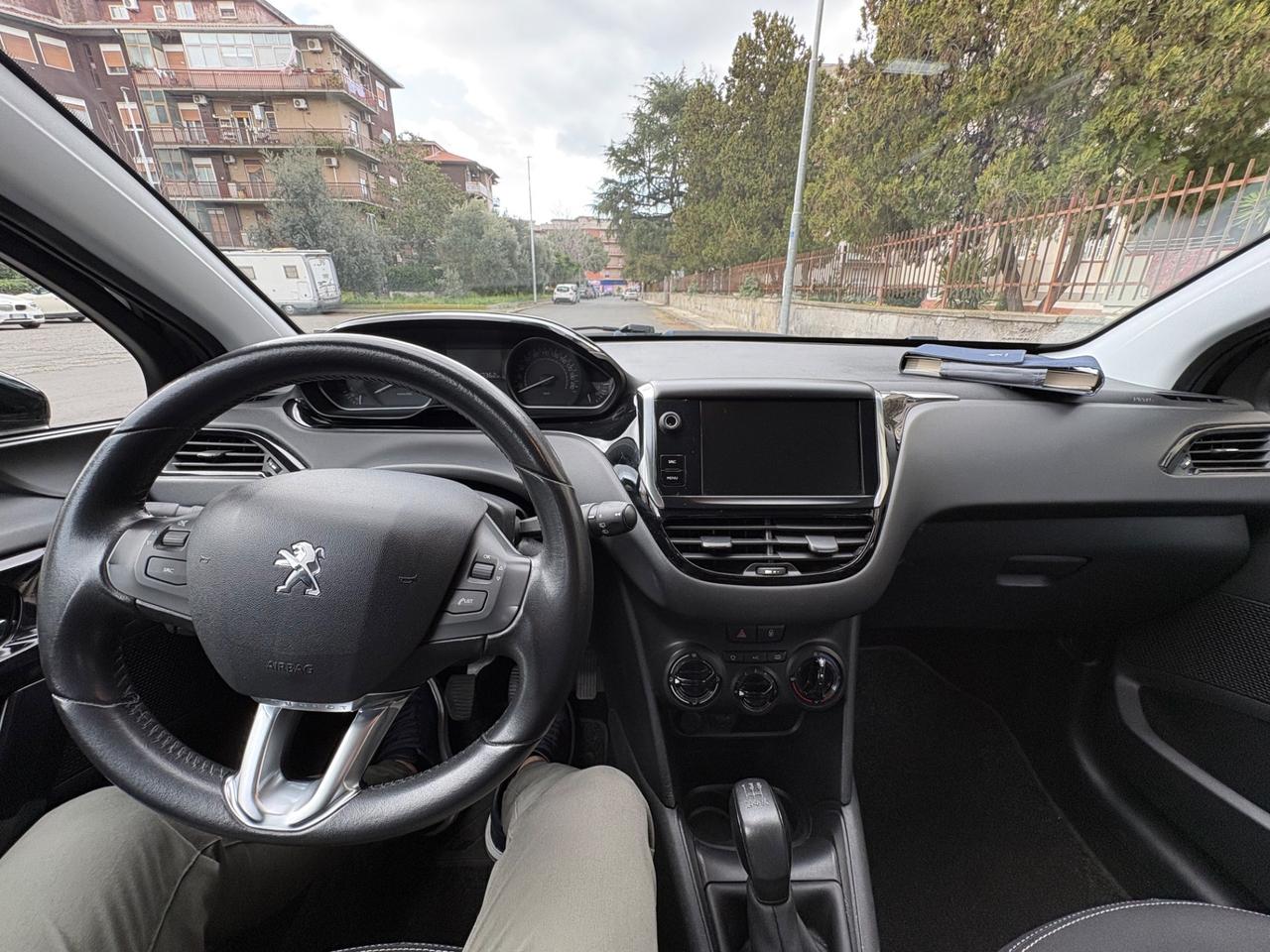 Peugeot 208 BlueHDi 75 5 porte Allure