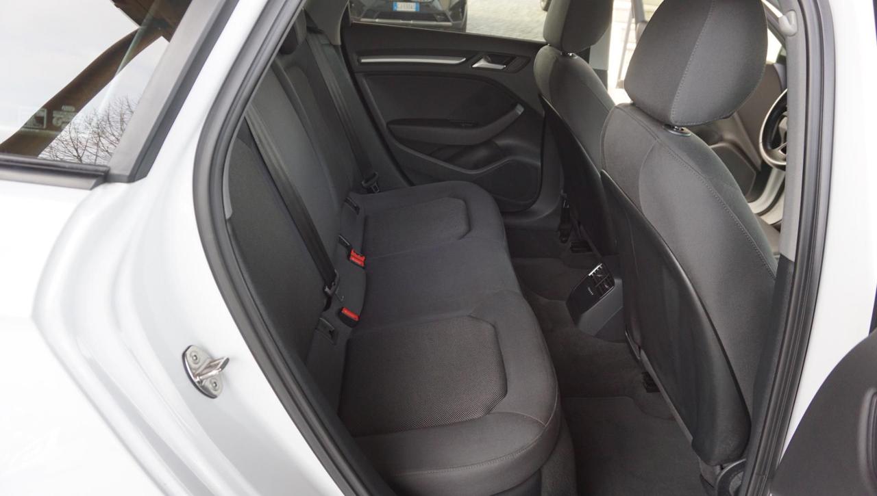 Audi A3 SPB 40 TDI quattro S tronic Business