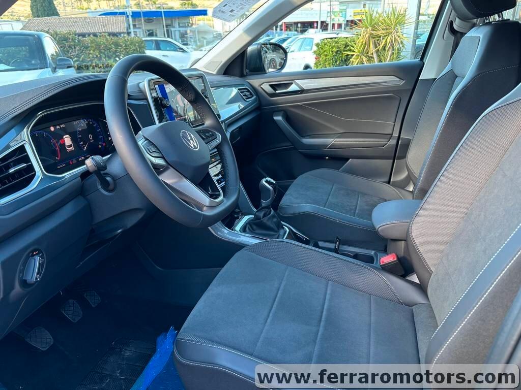 Volkswagen T-Roc 1.0 TSI R-Line Tua a soli 300 Euro al mese IVA ESPOSTA