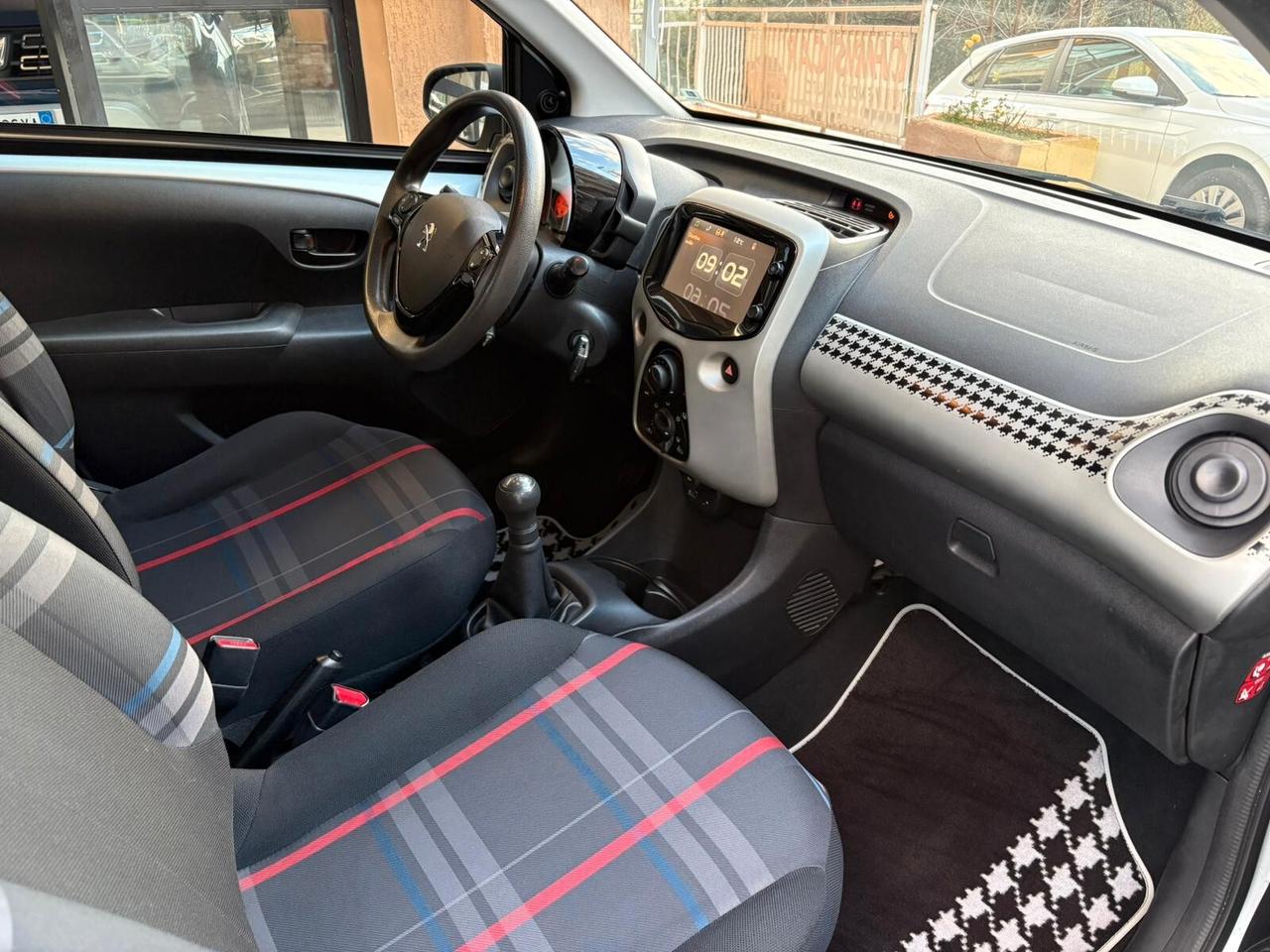 Peugeot 108 PureTech 82 5 porte Active