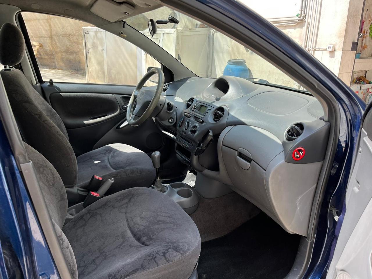 Toyota Yaris 1.4 tdi D-4D cat 5 porte Sol '03