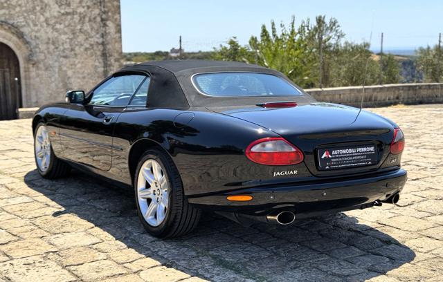JAGUAR XK8 4.0i V8 Convertibile