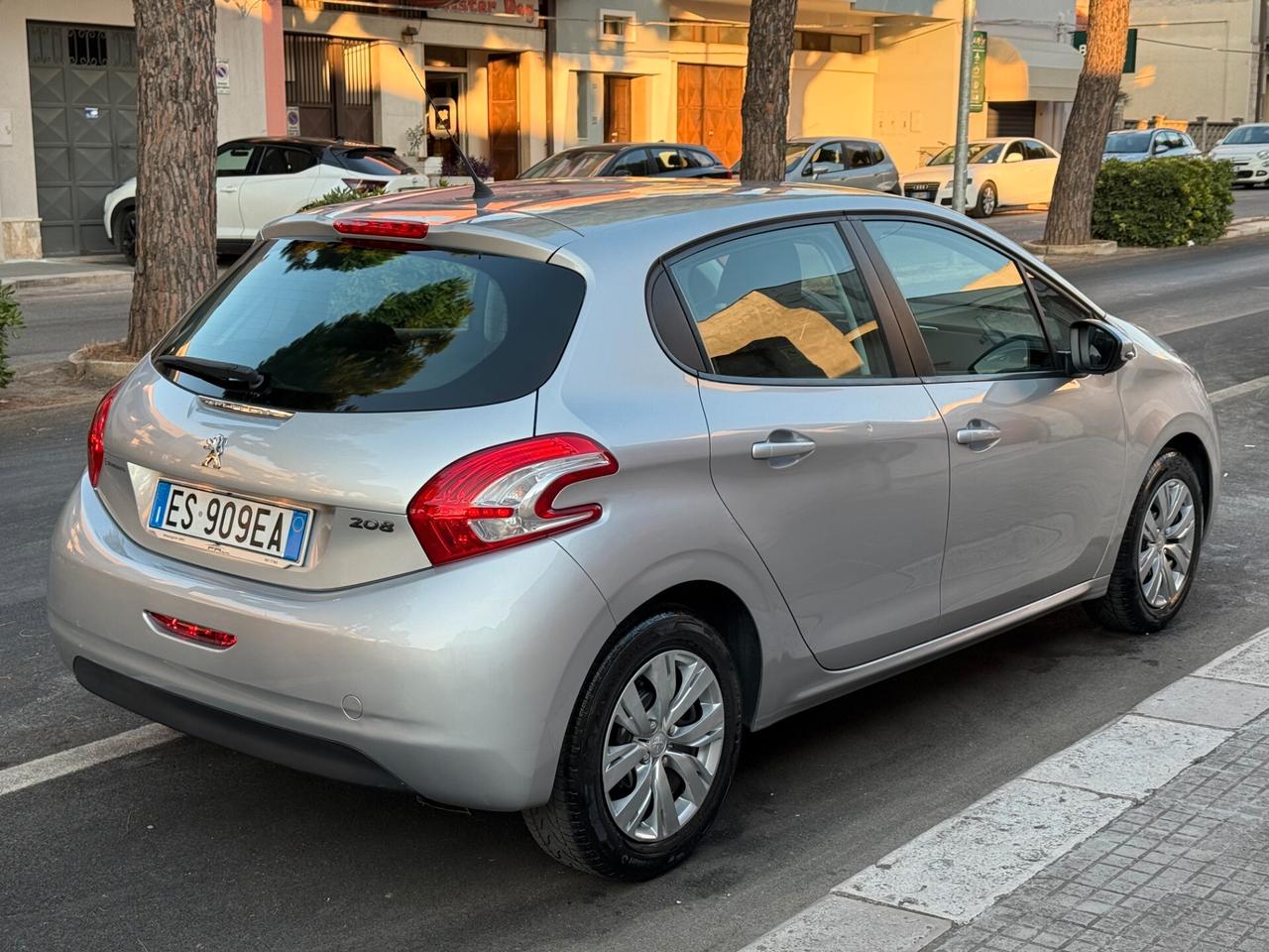 Peugeot 208 1.0 VTi 68CV 5P *KM 79.000 - 2013