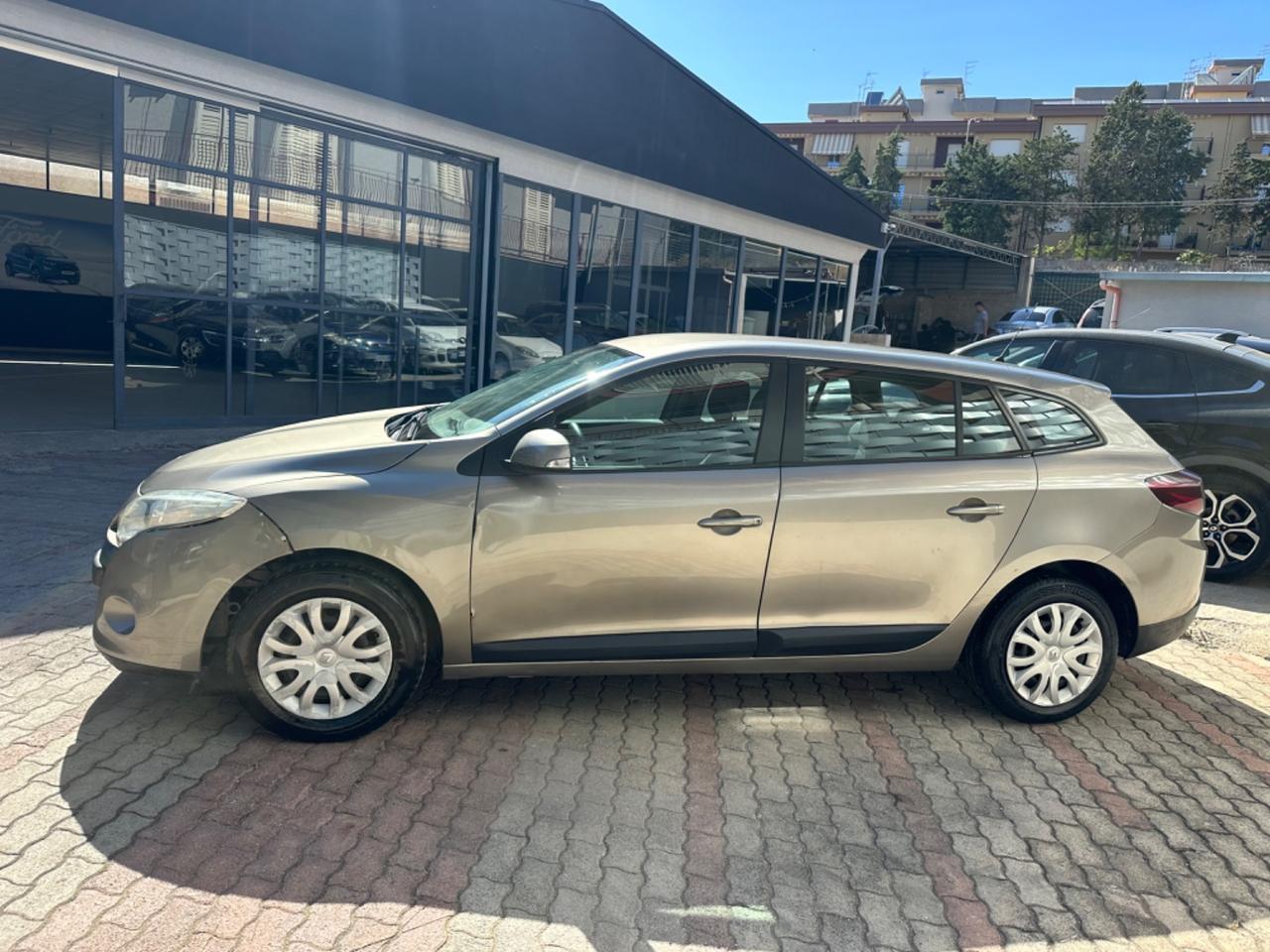 Renault Mégane 1.5 dCi 90CV SporTour 2011
