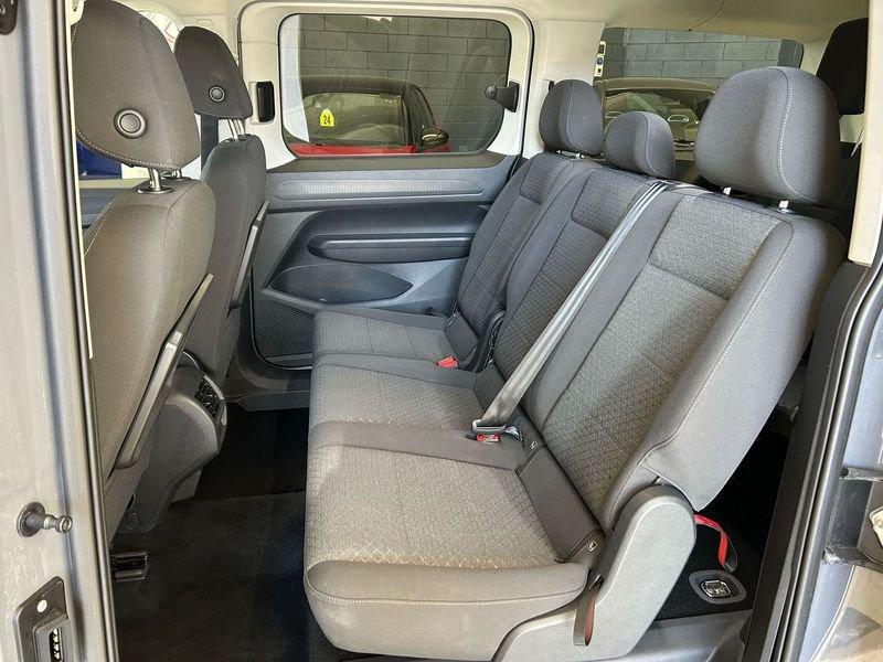 Ford Tourneo Connect 2.0 EcoBlue 122 CV Powershift Titanium
