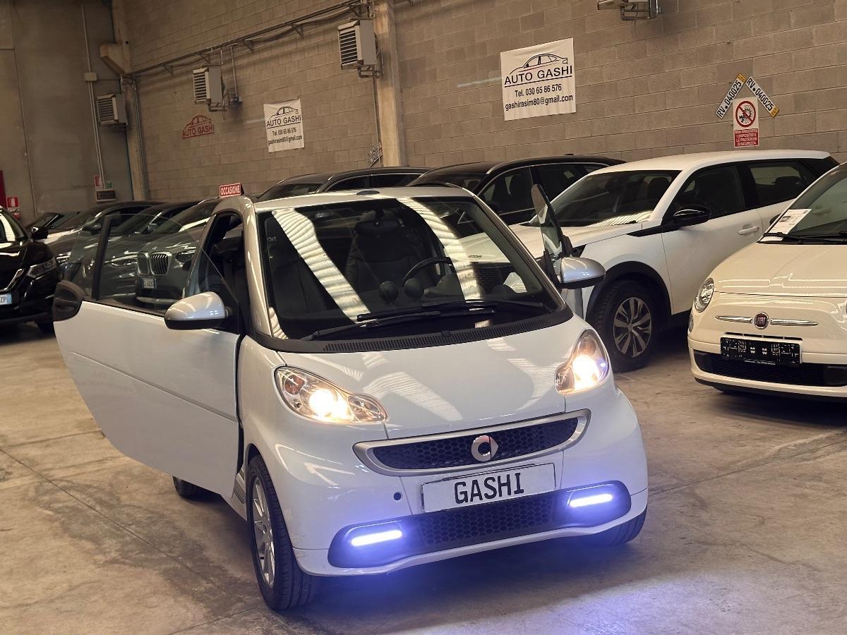 SMART - Fortwo Cabrio - 1000 52 kW MHD cabrio pure