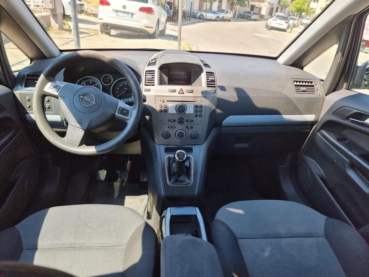 Opel Zafira 1.9 CDTI 101CV Club