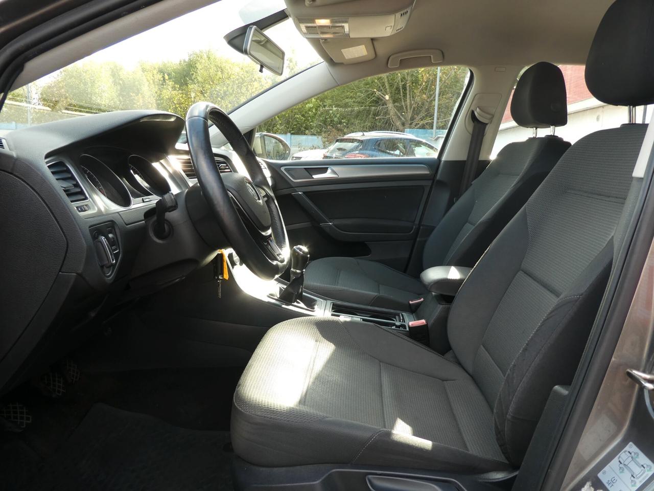 Volkswagen Golf Variant 1.6 TDI 105 CV DSG Comfortline ok neopatentati