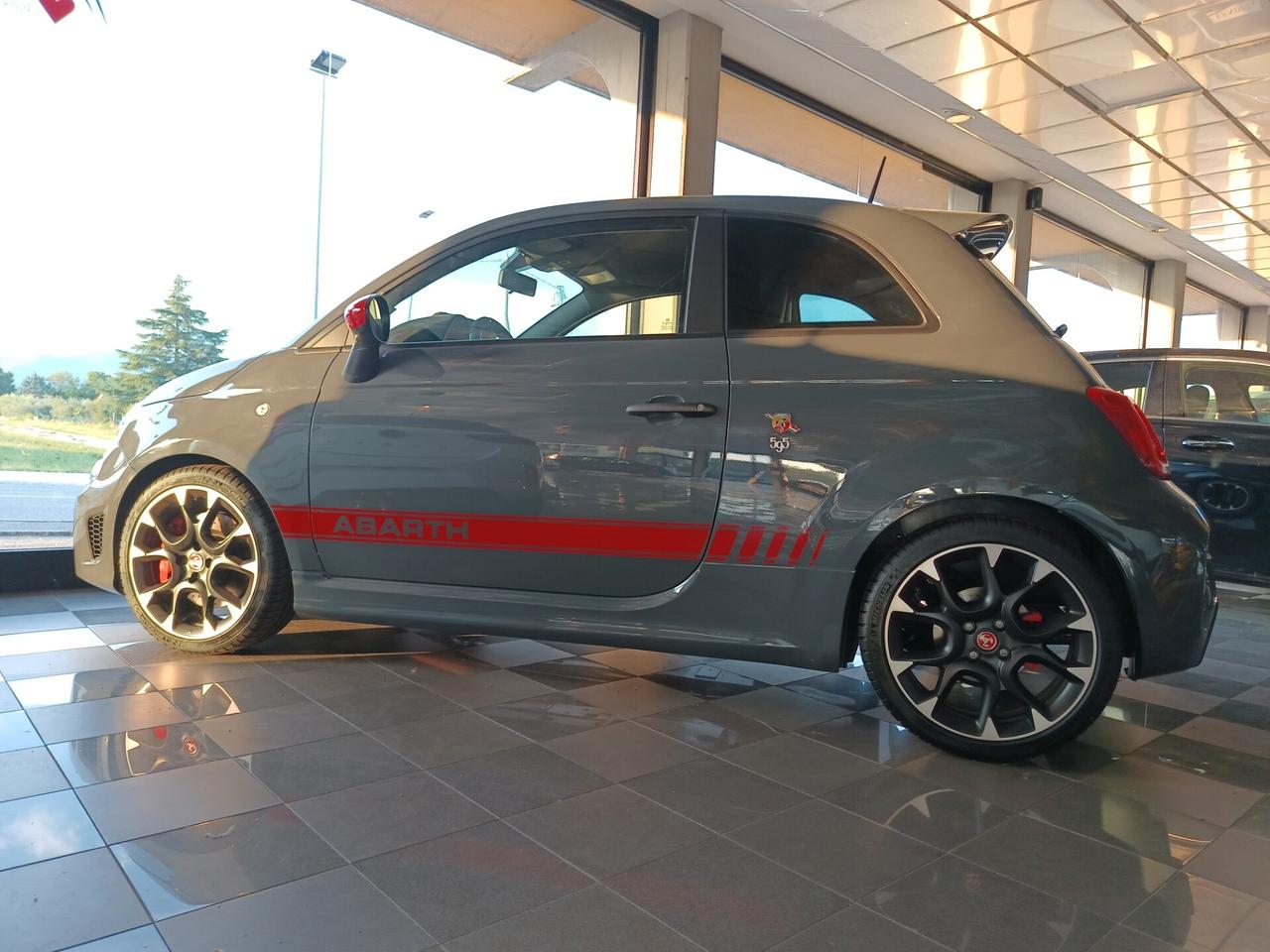 Abarth 595 1.4 Turbo T-Jet 180 CV Competizione
