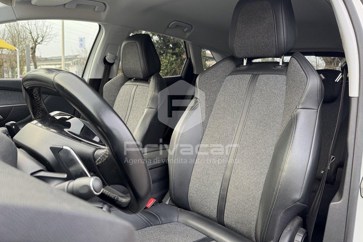 PEUGEOT 3008 BlueHDi 130 S&S EAT8 Allure