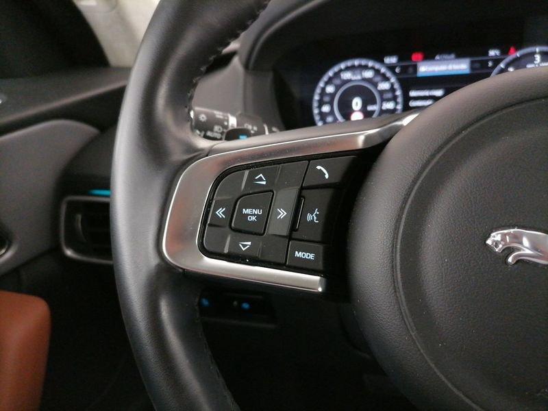 Jaguar F-Pace 2.0d i4 Portfolio awd 180cv auto my20