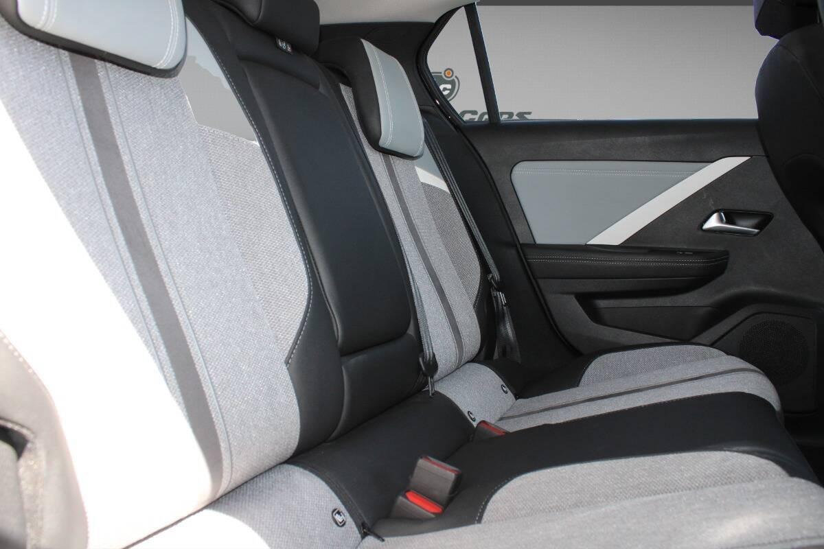 Opel Astra 1.2 t Elegance 130cv AUTOMATICA e Telecamera