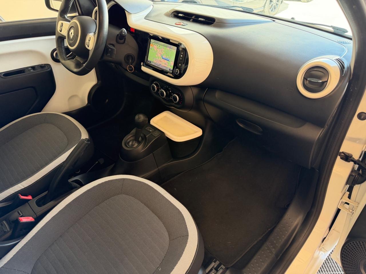 Renault Twingo TCe 90 CV EDC Intens