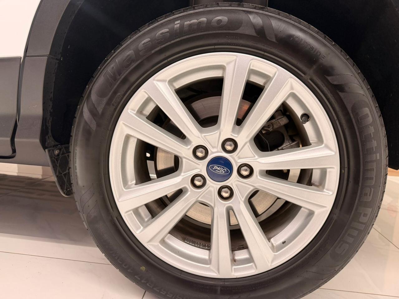 Ford Kuga 1.5 TDCI 120 CV S&S 2WD ST-Line