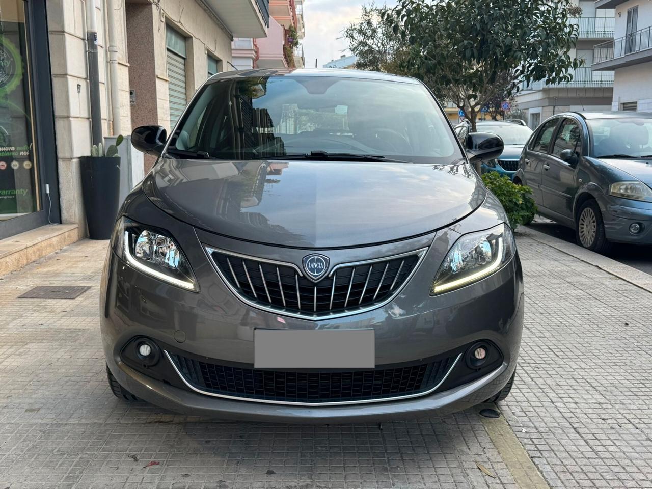 Lancia Ypsilon 1.0 FireFly 5 porte S&S Hybrid Ecochic Gold