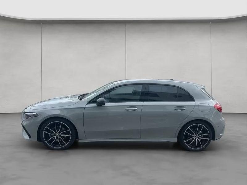 Mercedes-Benz Classe A A 180 d AMG Line Advanced Plus Night Pack 19" Camera 360°