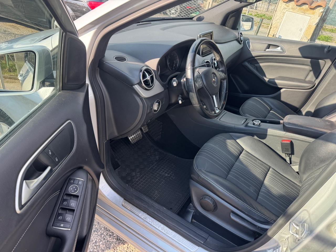 Mercedes-benz B 180 CDI BlueEFFICIENCY Premium