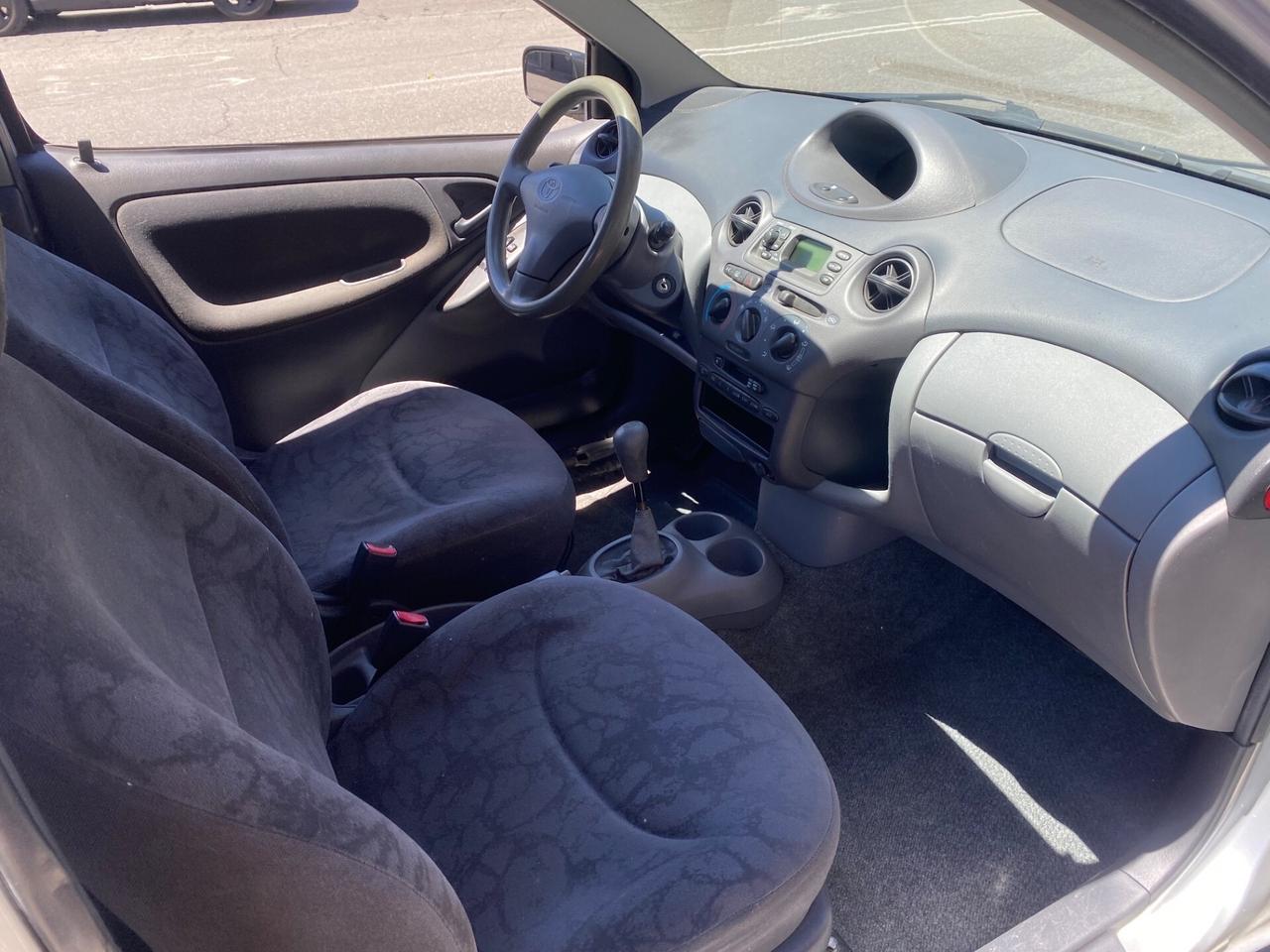 Toyota Yaris 1.4 tdi D-4D cat 3 porte Sol