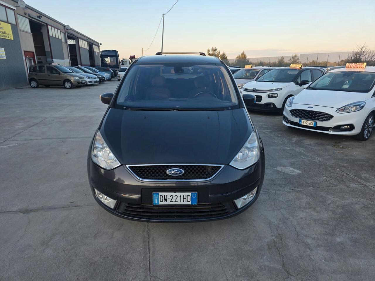 Ford Galaxy 2.0 TDCi 140 CV Ghia - 2009 7 POSTI