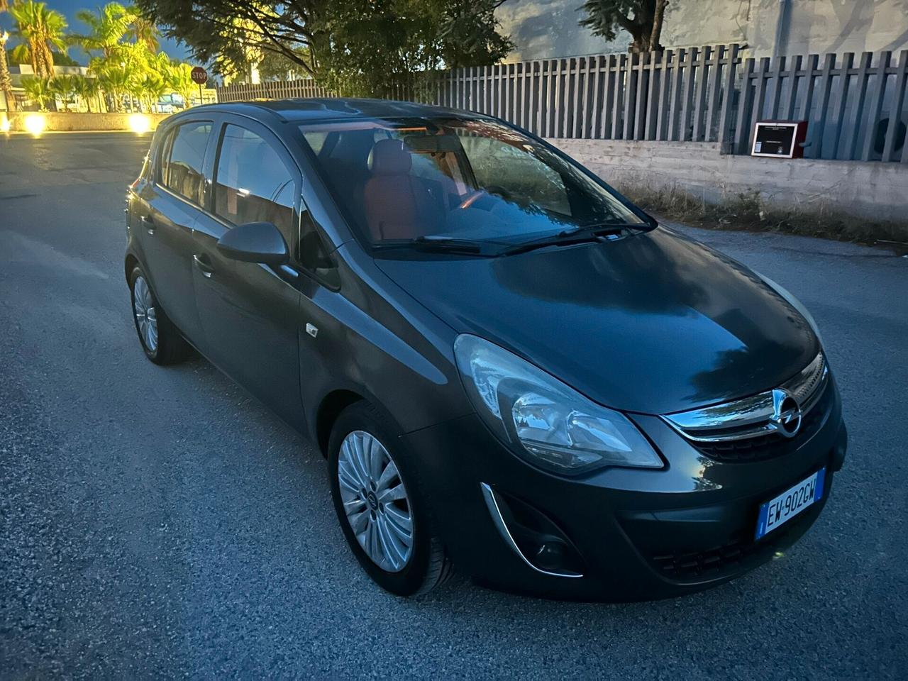 Opel Corsa 1.2 5 porte Edition GPL