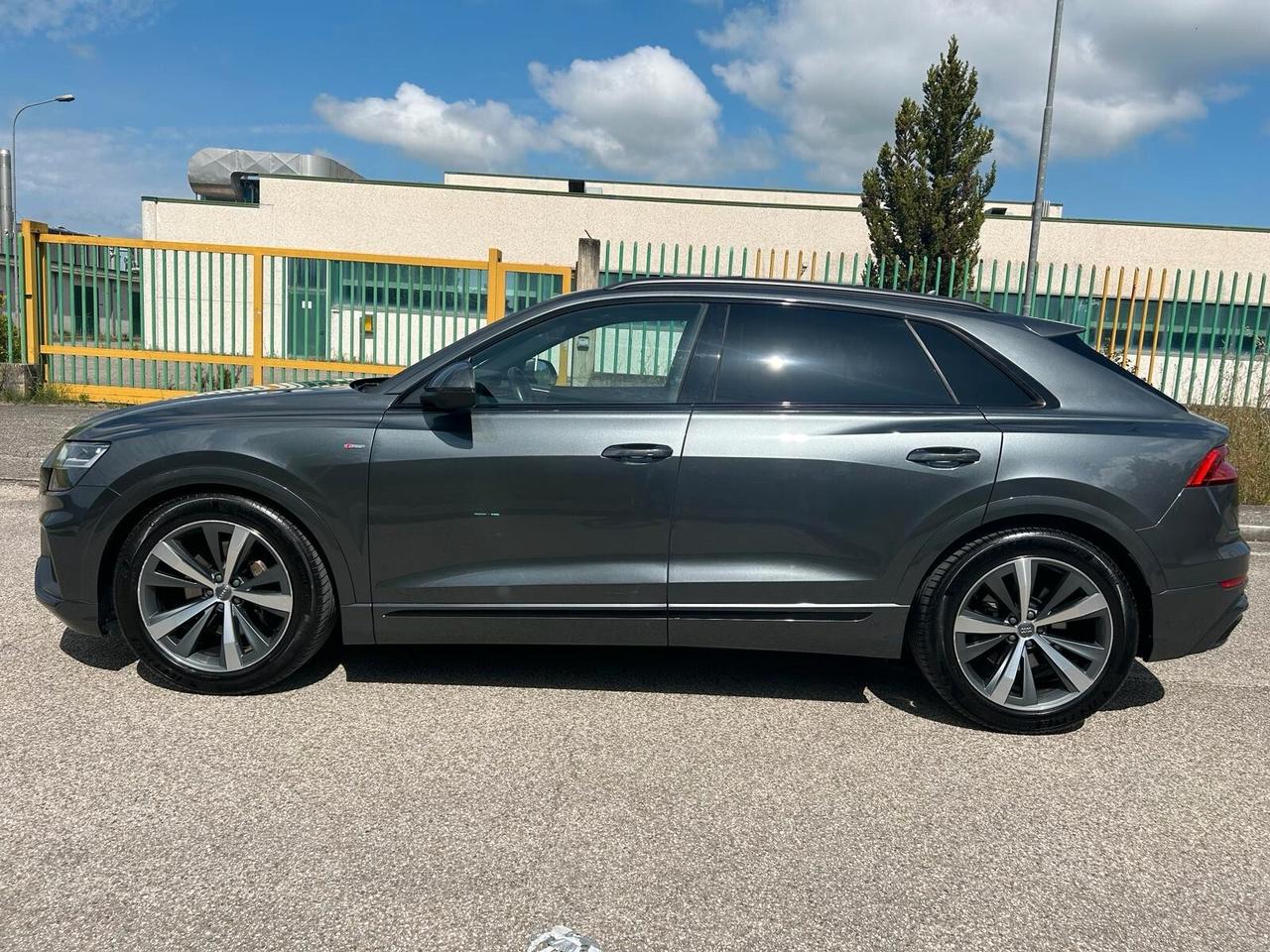 Audi Q8 50 Tdi 286 cv Quattro S Line Tetto
