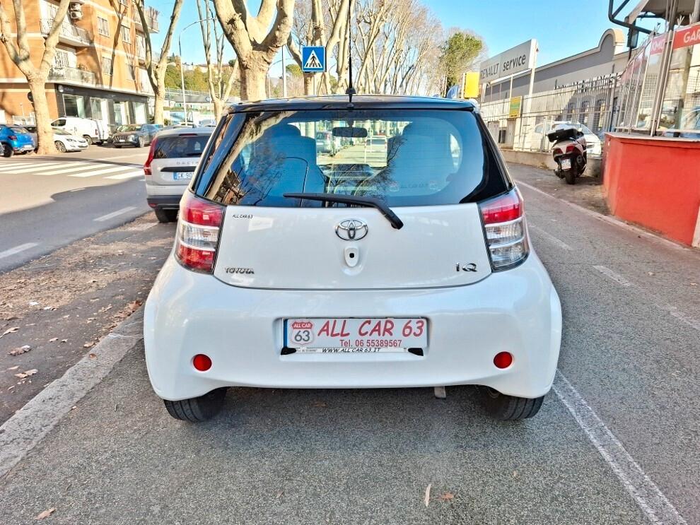 Toyota iQ 1.0 AUTOMATICA OK NEOPATENTATI FULL