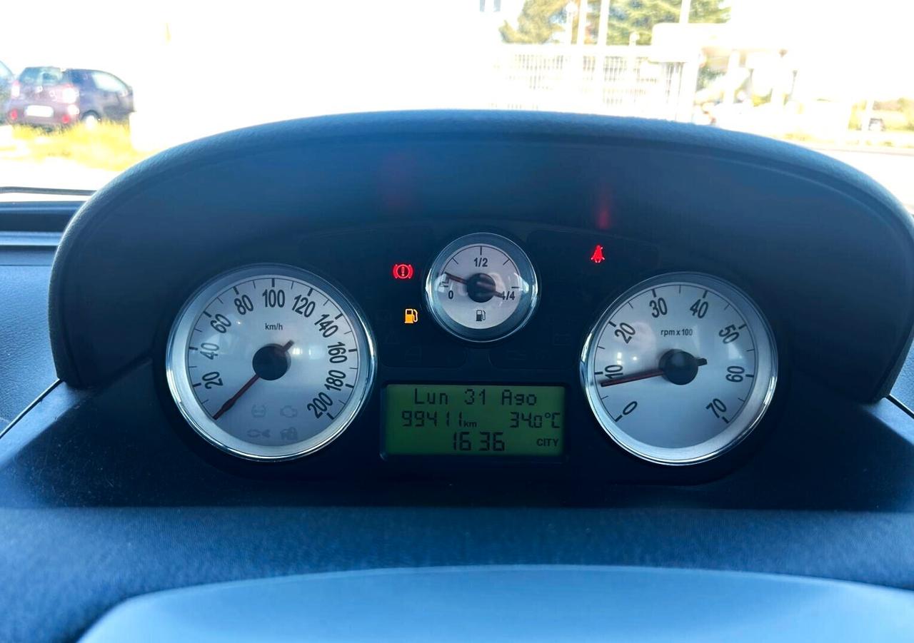 Lancia Ypsilon 1.2 69 CV Diva OK NEOPATENTATI