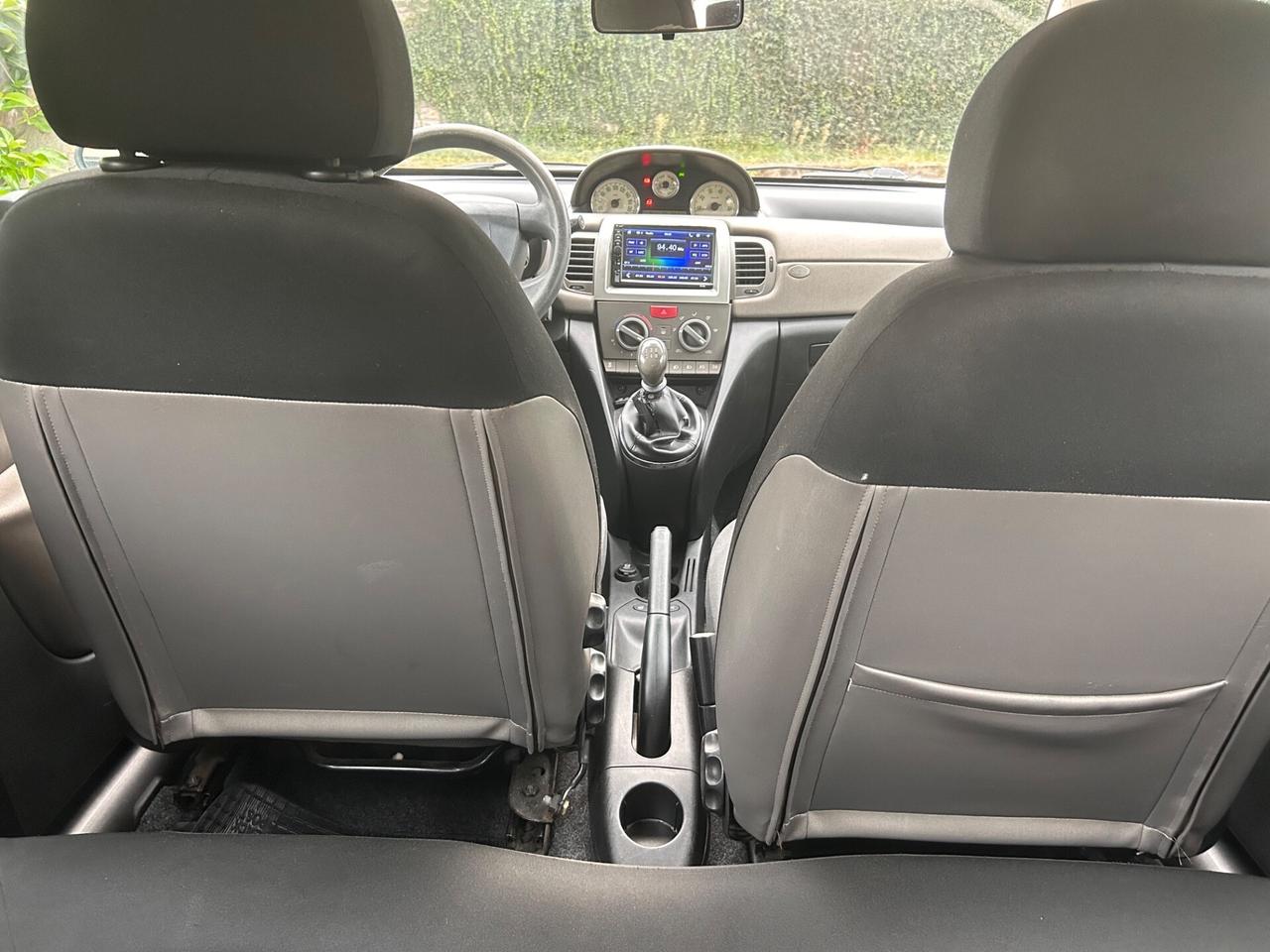 Lancia Ypsilon 1.2 16V Platino