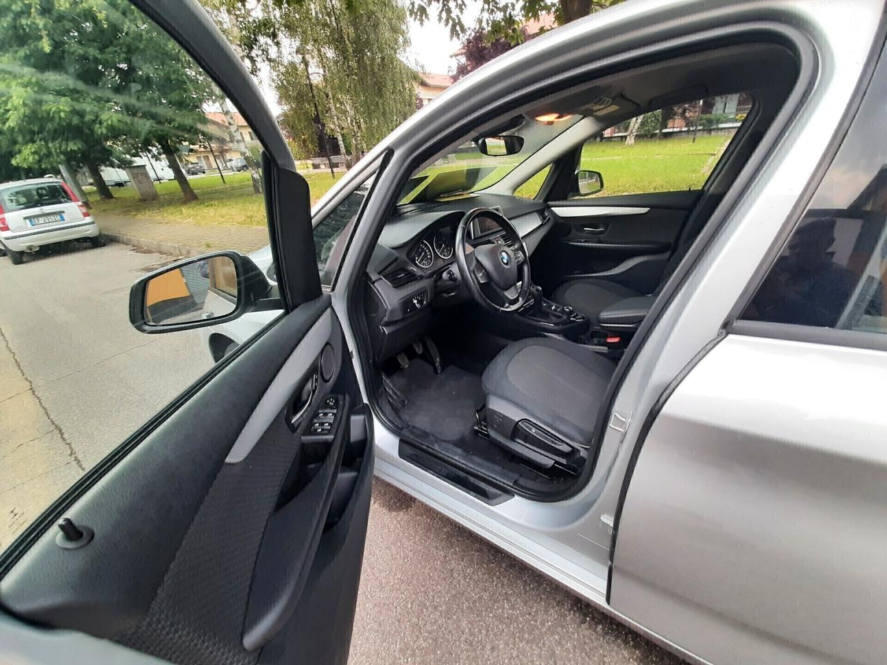 Bmw 216 218d Active Tourer Luxury A SOLI 11.999 EURO