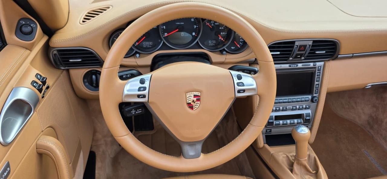 Porsche 911 Carrera Cabriolet