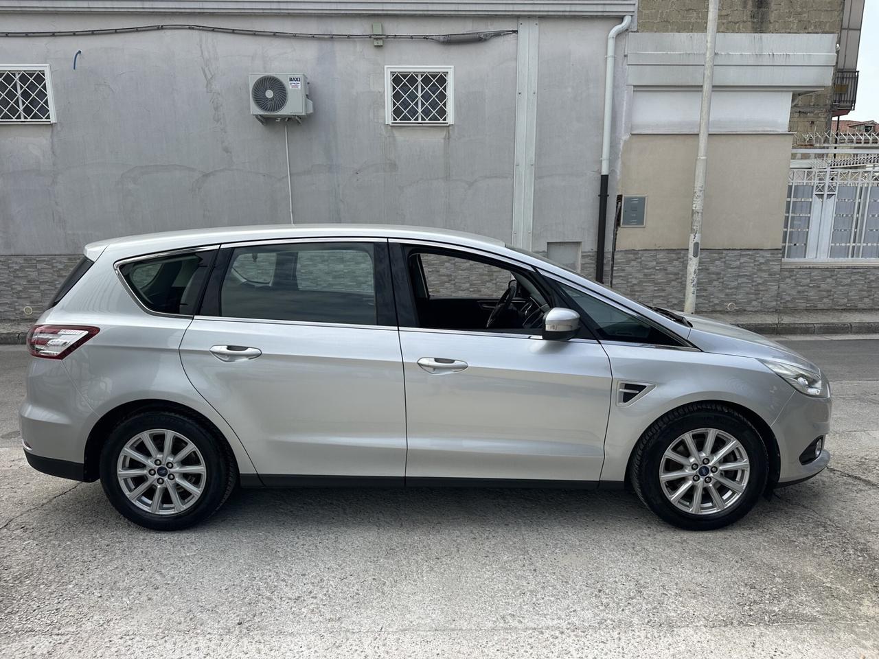 Ford S-Max 2.0 TDCi 150CV 7 posti Titanium