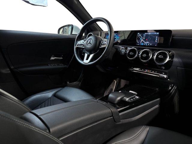 MERCEDES-BENZ A 180 d Automatic Business
