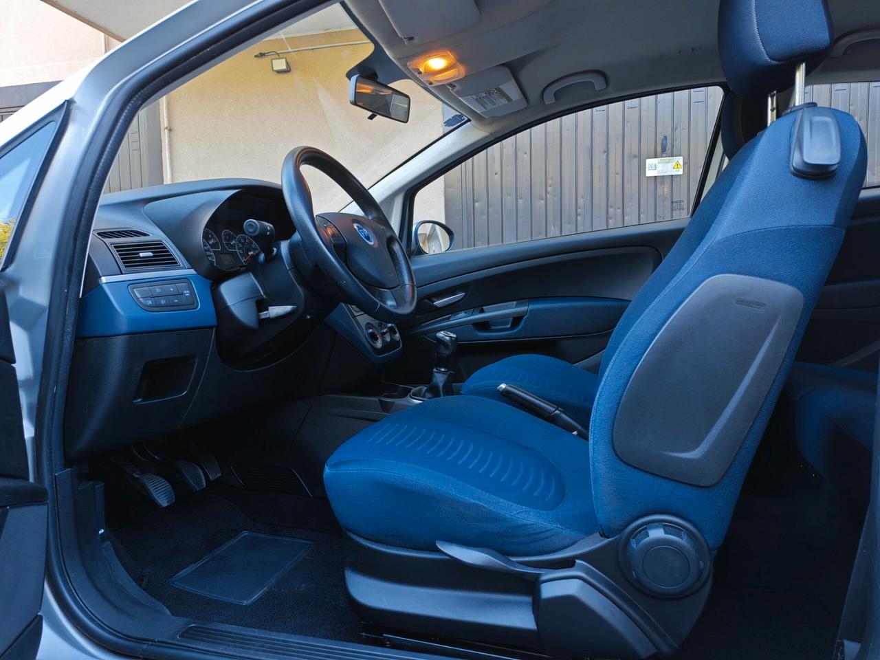 Fiat G. Punto 1.3 DIESEL 75cv / 31.600km / Unipro