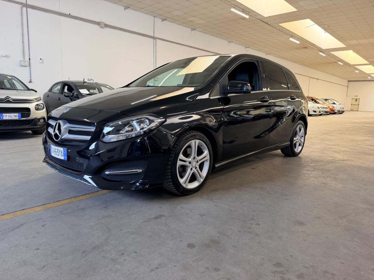 Mercedes-benz B 200 Premium