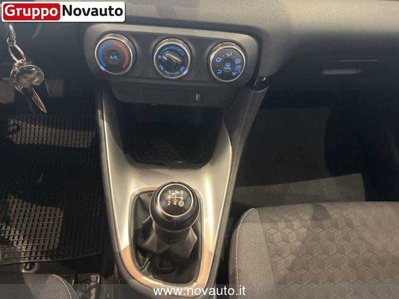 Toyota Yaris 1.0 5 porte Active