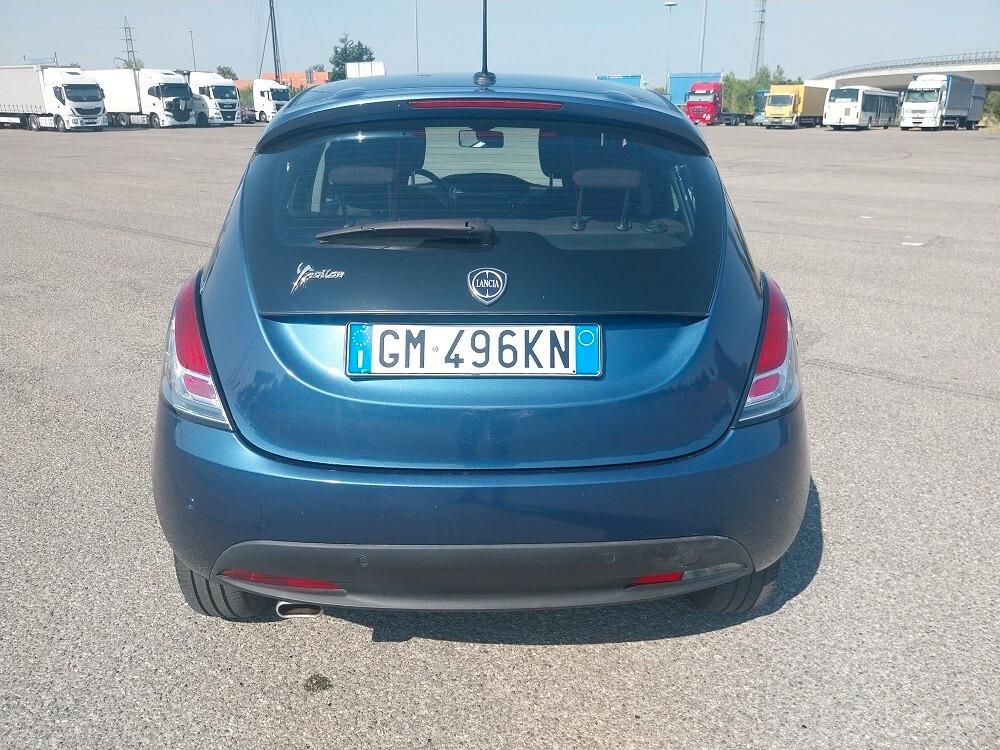 Lancia Ypsilon 1.0 FireFly 5 porte S&S Hybrid Alberta Ferretti