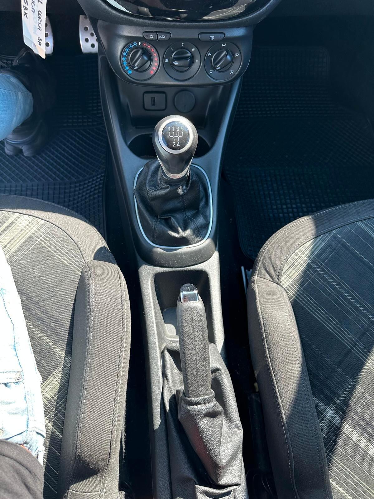 Opel Corsa 1.3 CDTI Coupé b-Color