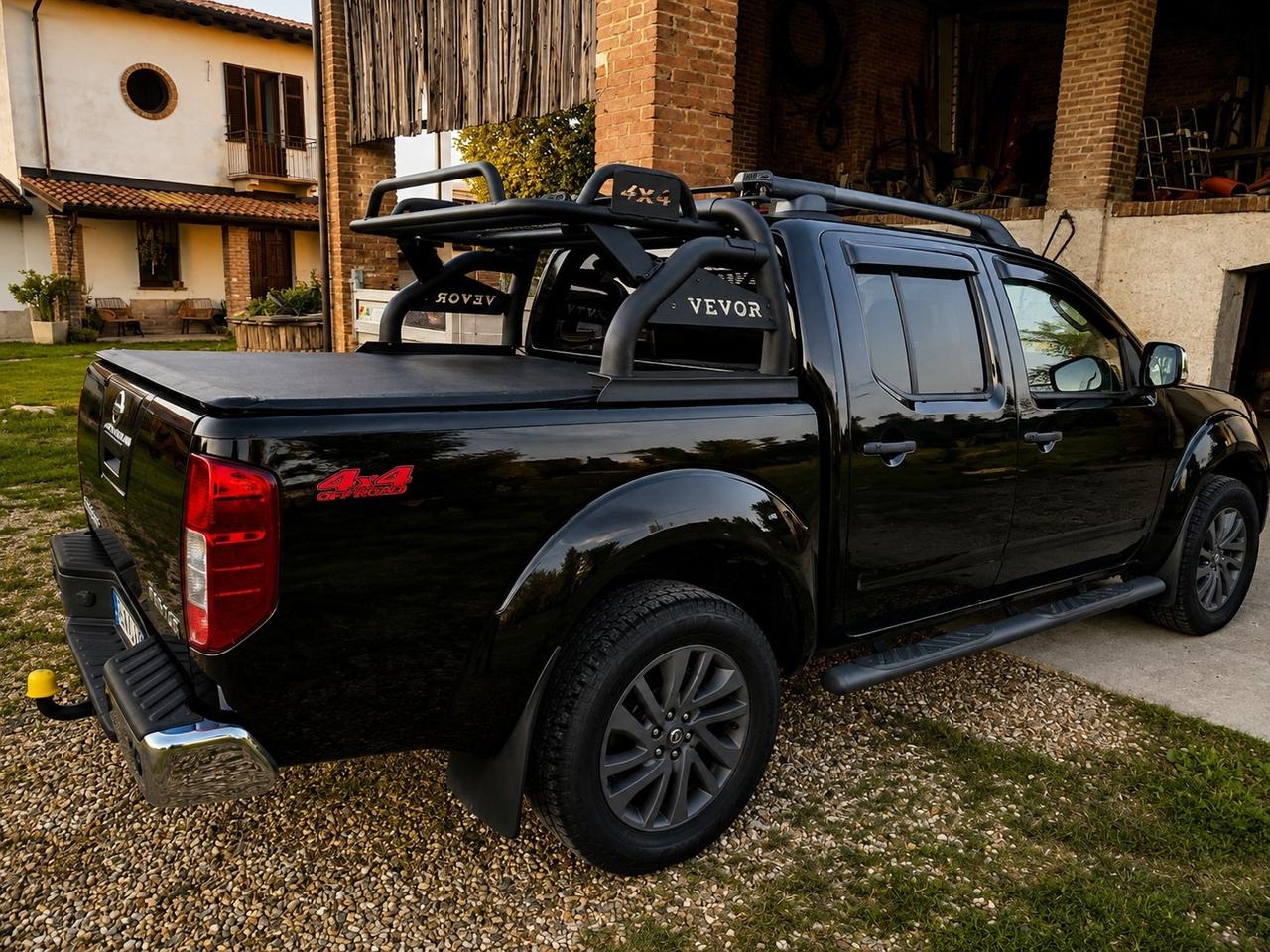 Nissan Navara 2.5 dCi 190CV 4 porte Double Cab LE