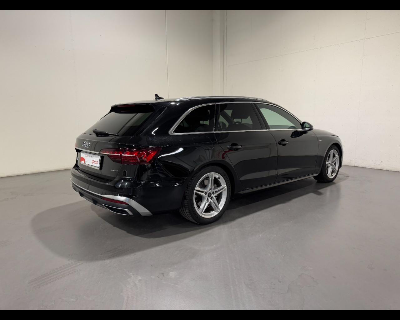 AUDI A4 AVANT 40 TDI QUATTRO S-TRONIC S LINE EDITION