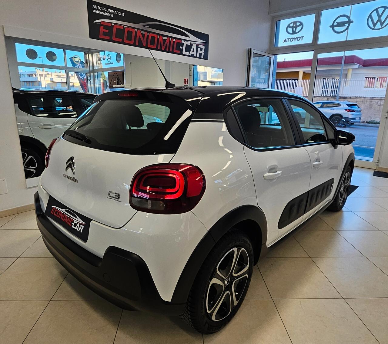 Citroen C3 BlueHDi 75 S&S Shine UNICO PROP..