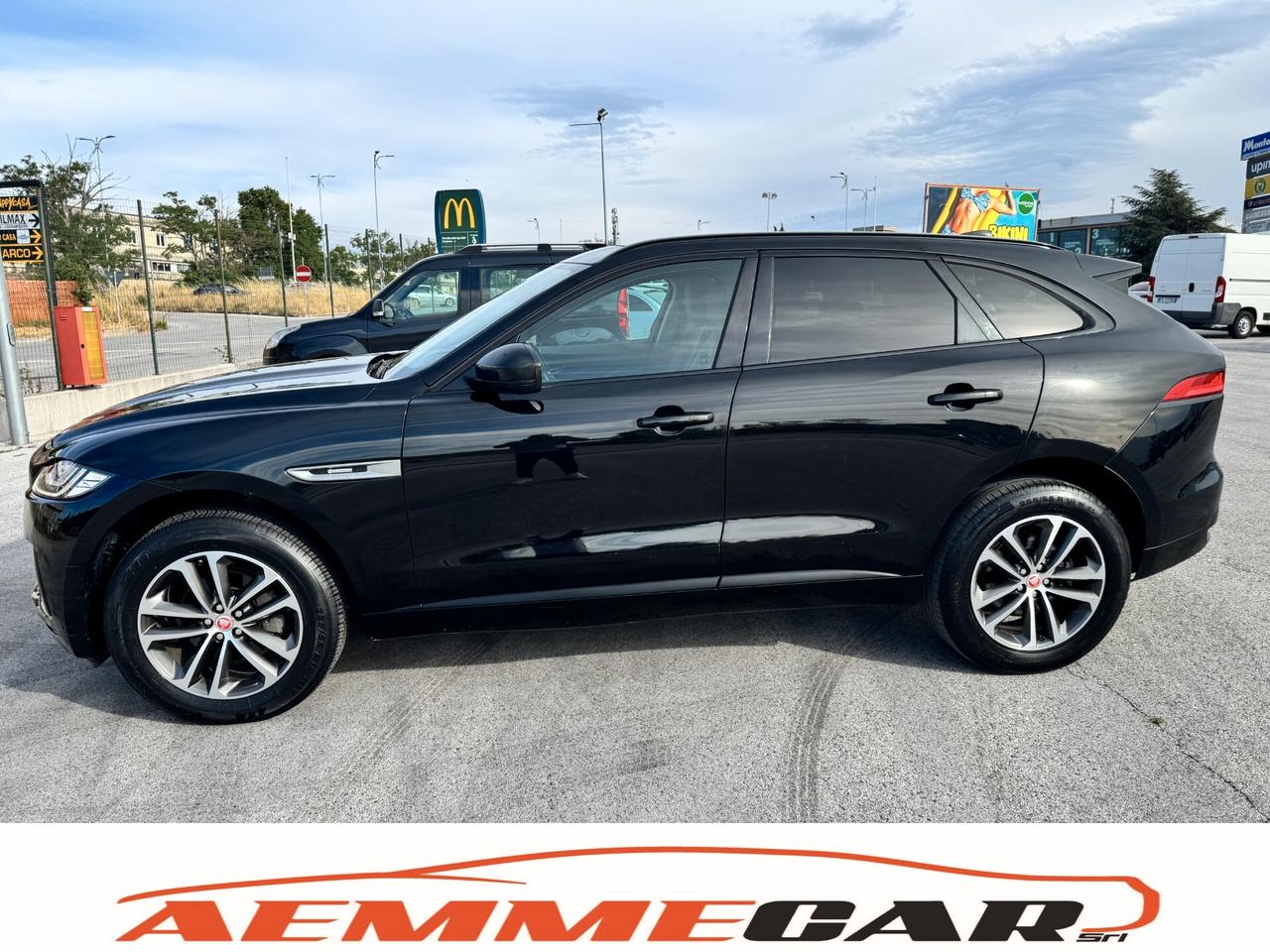 Jaguar F-Pace 2.0 D 180 CV AWD aut. R-Sport