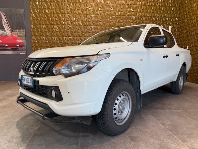 Mitsubishi L200 2.4 DI-D/154CV Double Cab Invite