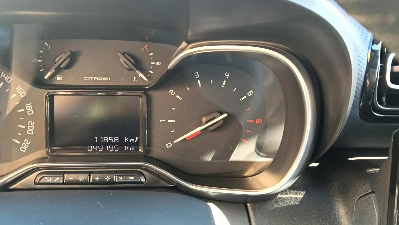 CITROEN C3 AIRCROSS 1.2 BENZ-NAVI-KM 49.000