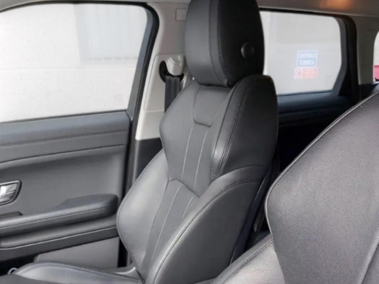 Land Rover Range Evoque 2.0D I4-L.Flw 150 CV R-Dynamic S