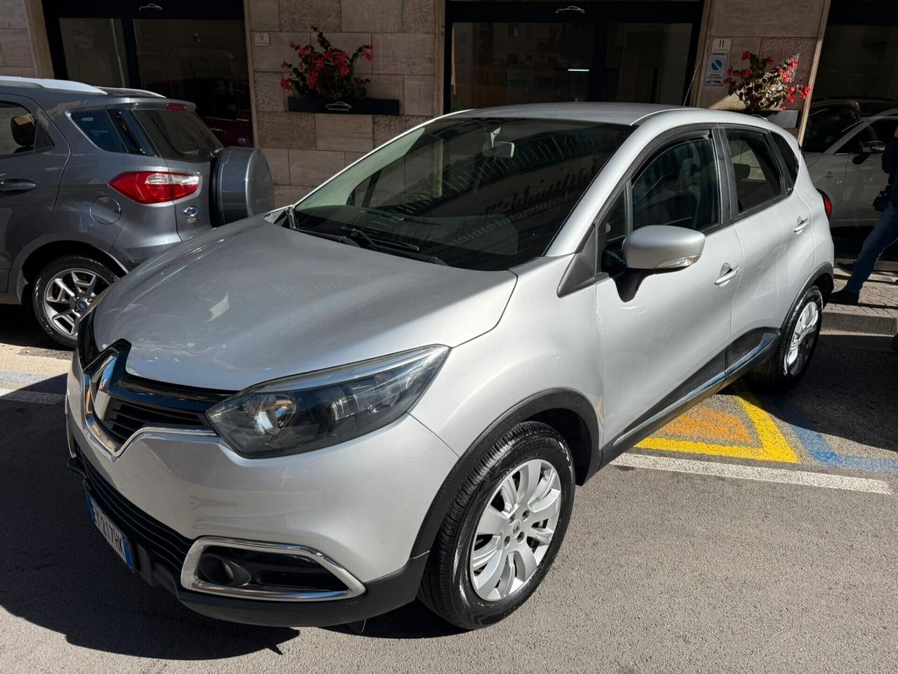 Renault Captur 0.9 90 CV Energy R-Link 63.500 KM