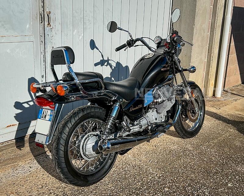 Moto Guzzi Nevada 750