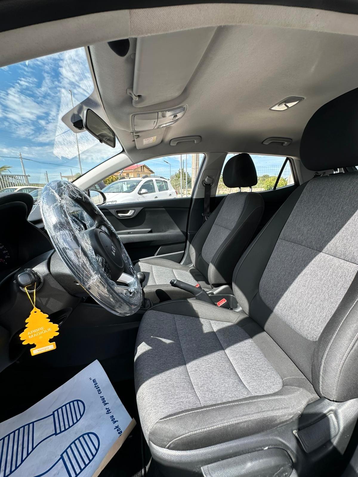 Kia Stonic 1.2 DPI Urban